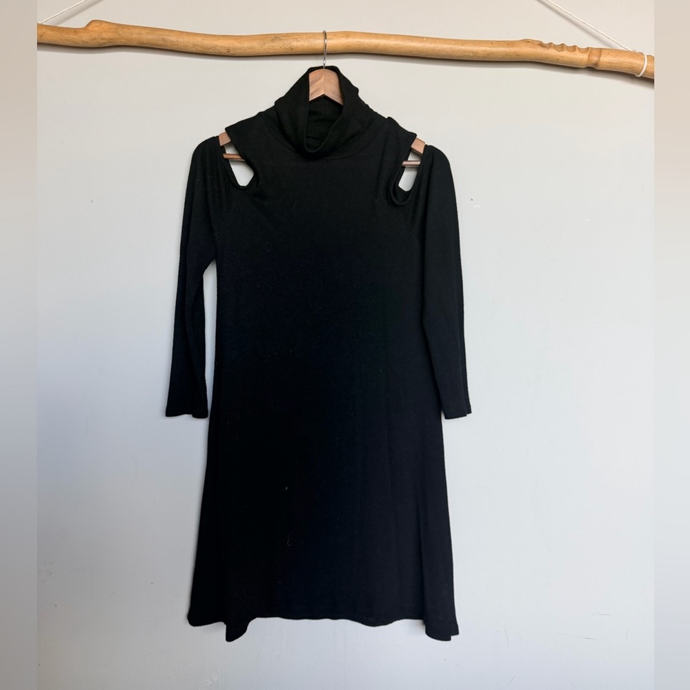 American Eagle Outfitters Black Cold-Shoulder Turtleneck Long-Sleeve Dress